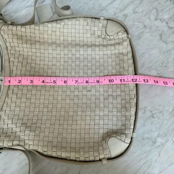 Cuoieria Florentina bone color soft leather woven pattern shoulder bag